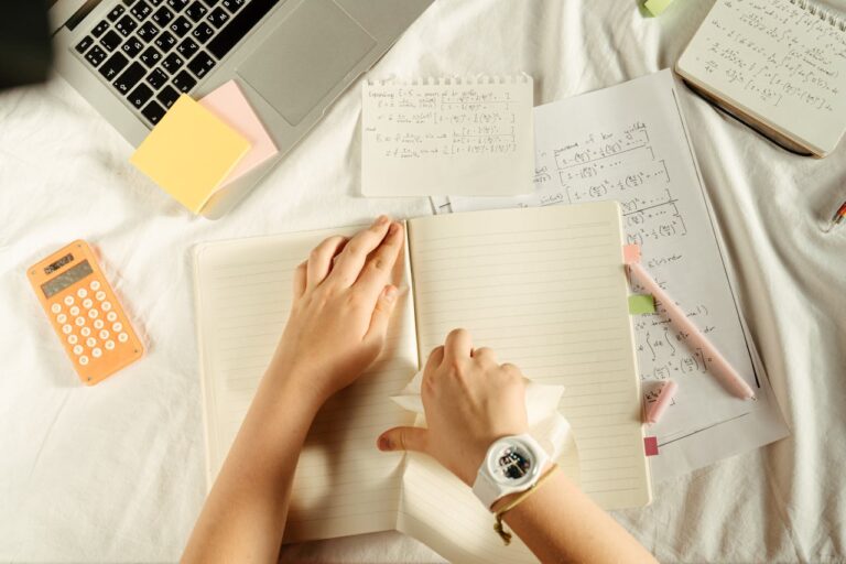 Como organizar os estudos de forma eficiente e realista em 10 passos